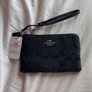 NWT Coach Black Wristlet!!